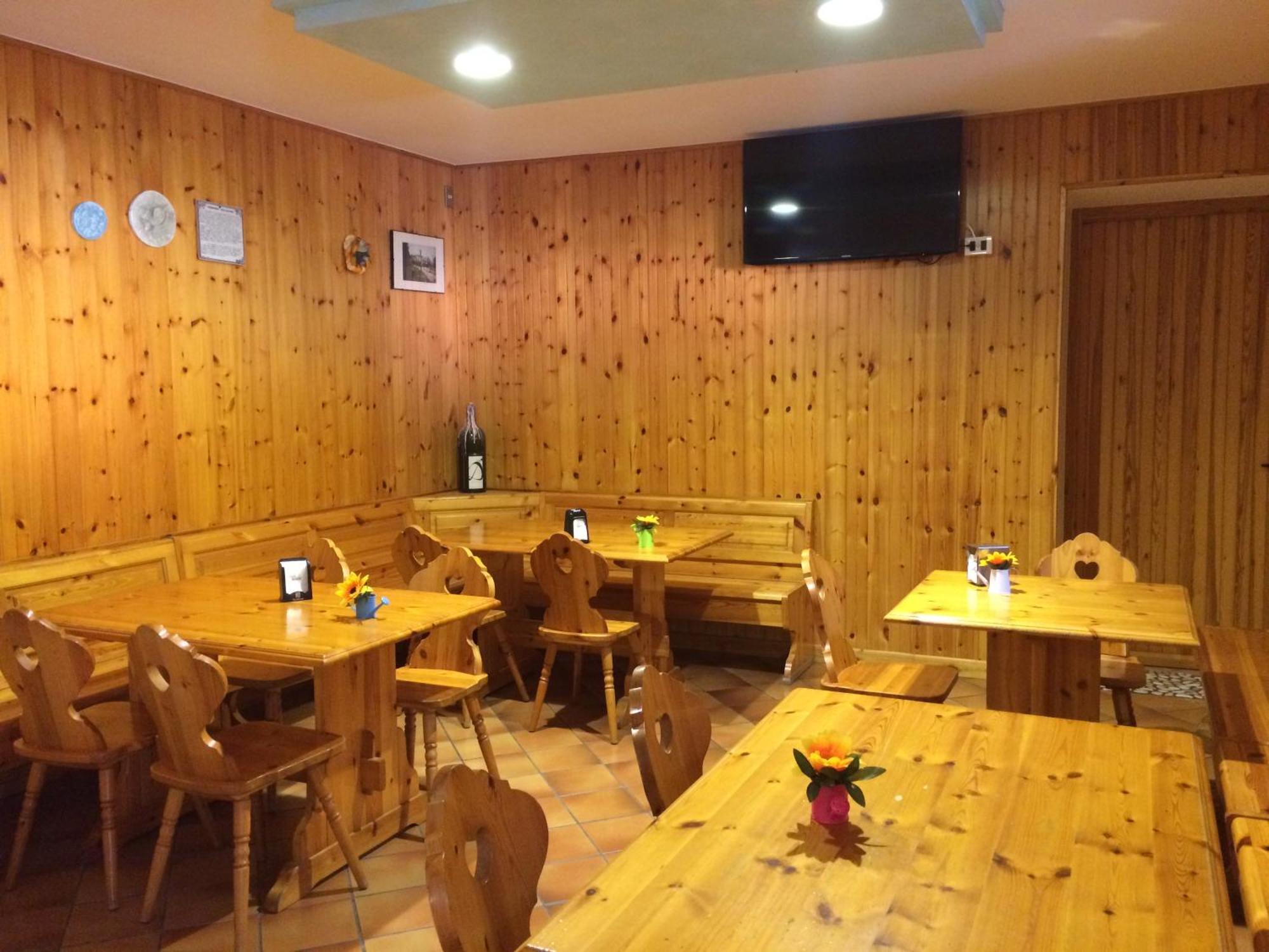 Hotel Edelweiss 2*