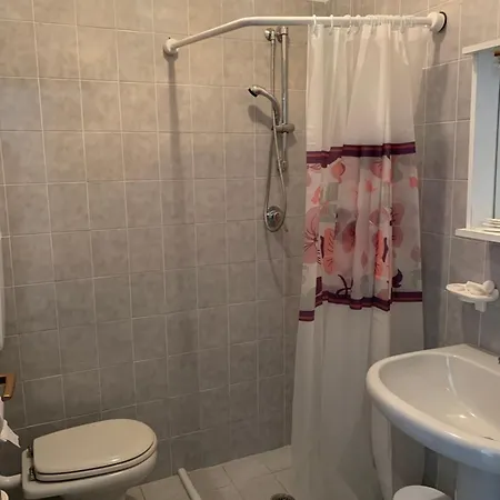 Hotel Edelweiss San Zeno di Montagna Room photo
