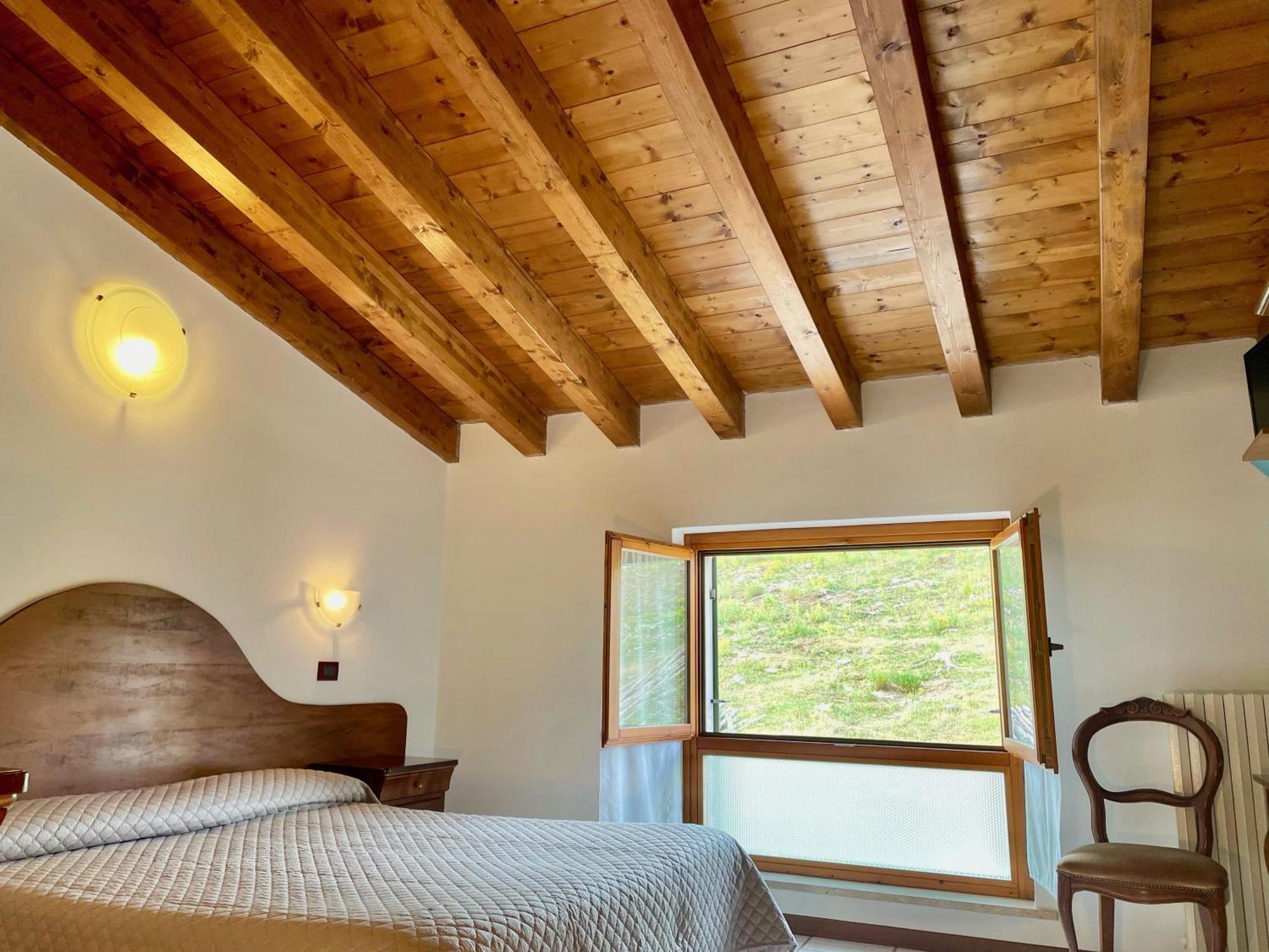 Hotel Edelweiss 2*